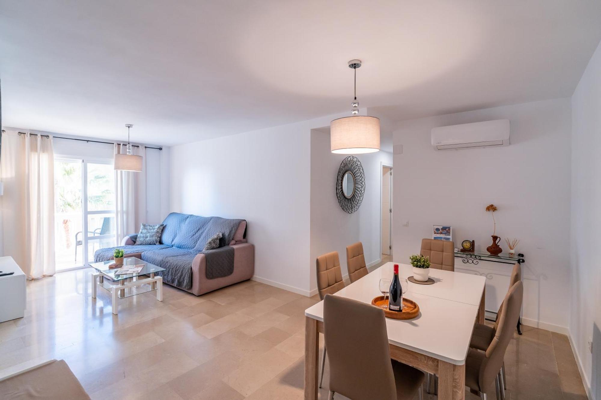 Casa Playa Guadalmar, Beautiful Apartment In Front Of The Sea, Wifi, Ac, Smart Tv, Private Parking Málaga Eksteriør billede